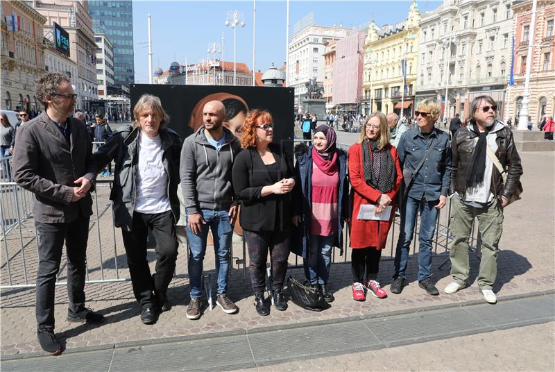 Otvorenje izložbe "Oni/They", iz popratnog programa Festivala tolerancije