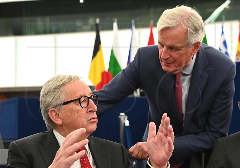 Barnier kaže da je brexit bez sporazuma sve izgledniji; preostale tri opcije