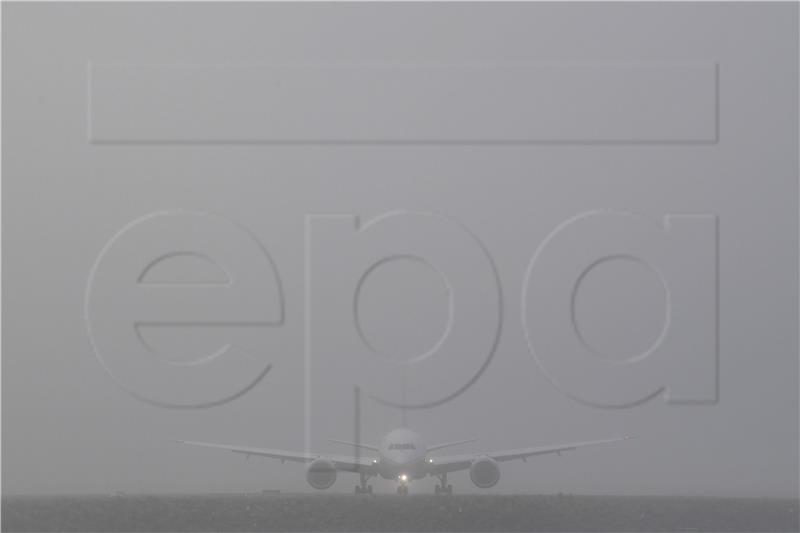 AUSTRALIA SYDNEY WEATHER FOG