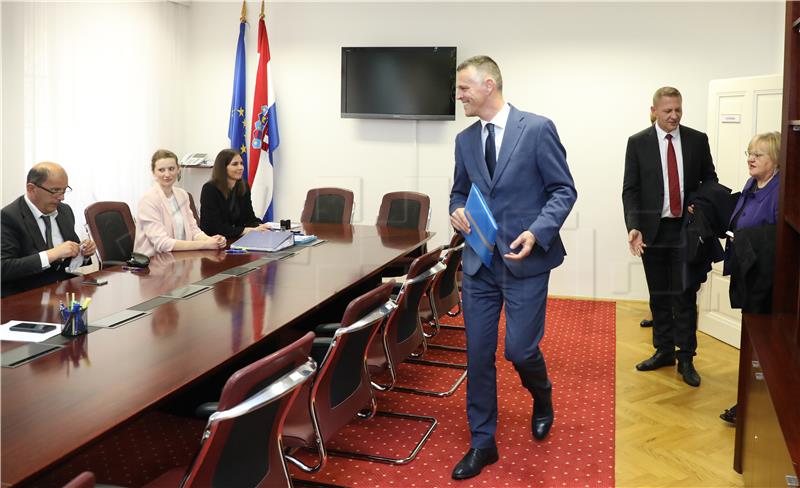 Čelnici Amsterdamske koalicije predali kandidacijske liste za izbore za Europski parlament