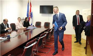 Čelnici Amsterdamske koalicije predali kandidacijske liste za izbore za Europski parlament