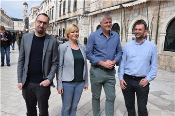 Dubrovnik - Konferencija za medije političke platforme „Možemo!“ i liste Srđ je Grad