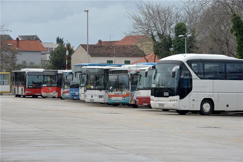 Radnici Liburnije i sindikalisti održali miran prosvjed