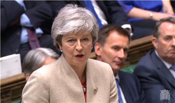 May tražila od Merkel pomoć za novu odgodu Brexita