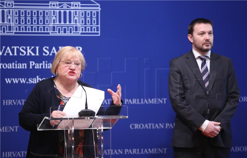 Konferencija za medije Kluba zastupnika GLAS-HSU-a i Kluba zastupnika SDP-a