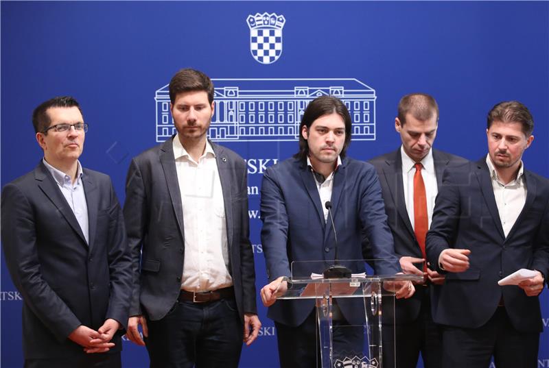 Konferencija za medije Kluba zastupnika Živog zida i SNAGA-e