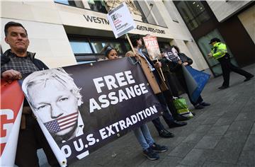 BRITAIN WIKILEAKS JULIAN ASSANGE ARRESTED