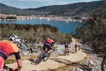 4 Croatian islands venues for unique cross country bike race