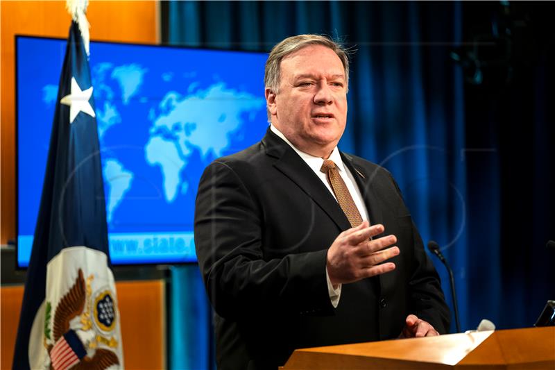 Pompeo poručio da SAD neće odustati od borbe u Venezueli 