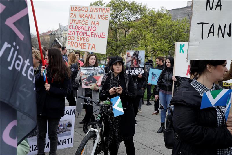 Udruga Prijatelji životinja i Udruga Pobjede organizirali treći Marš za životinje