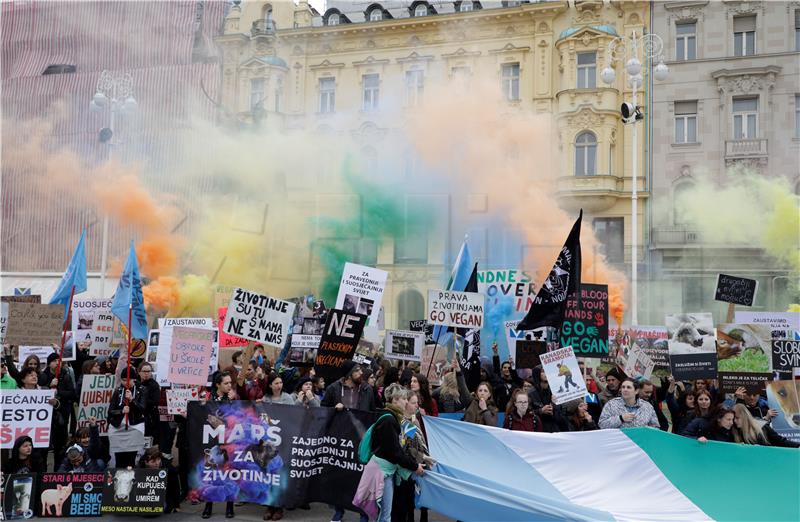 Udruga Prijatelji životinja i Udruga Pobjede organizirali treći Marš za životinje