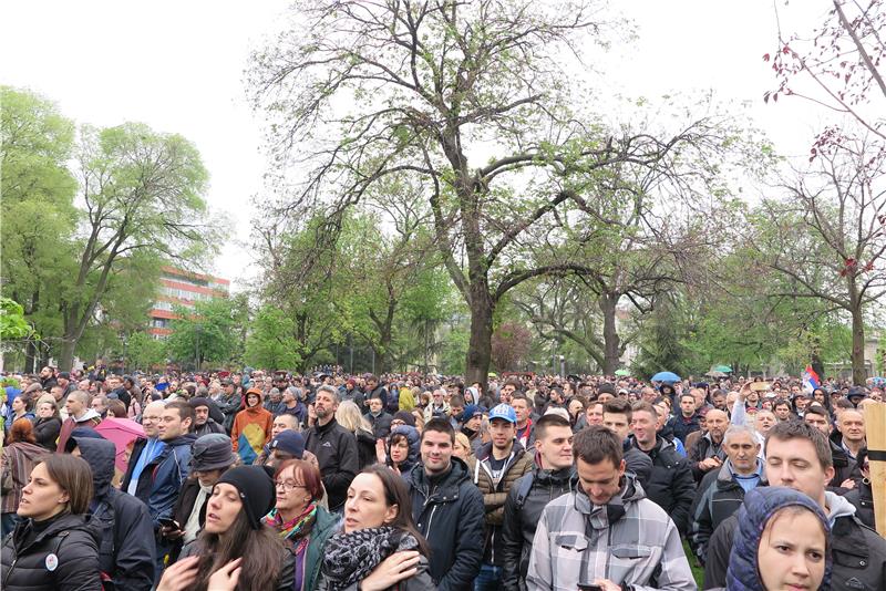 Počeo prosvjed ispred narodne skupštine u Beogradu