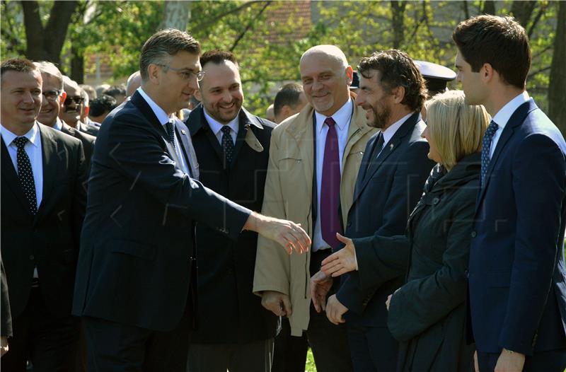 Premijer Plenković na svečanoj sjednici povodom obilježavanja Dana Brodsko-posavske županije