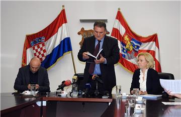 Čačić opet prozvao Ministarstvo znanosti i obrazovanja zbog 'neplaćanje duga' Varaždinskoj županiji