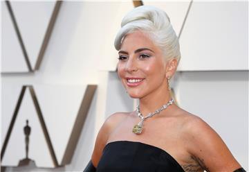 Lady Gaga u novoj biografiji progovara o ovisničkoj prošlosti