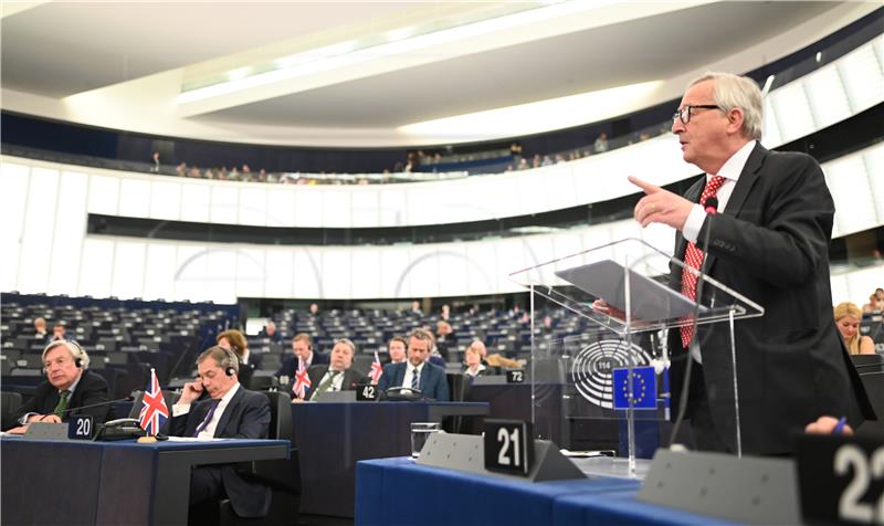 Juncker: Unatoč odgodi, i dalje postoji rizik od brexita bez sporazuma