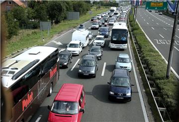 Večernji list: Zastarjele kočnice ima 400 tisuća automobila