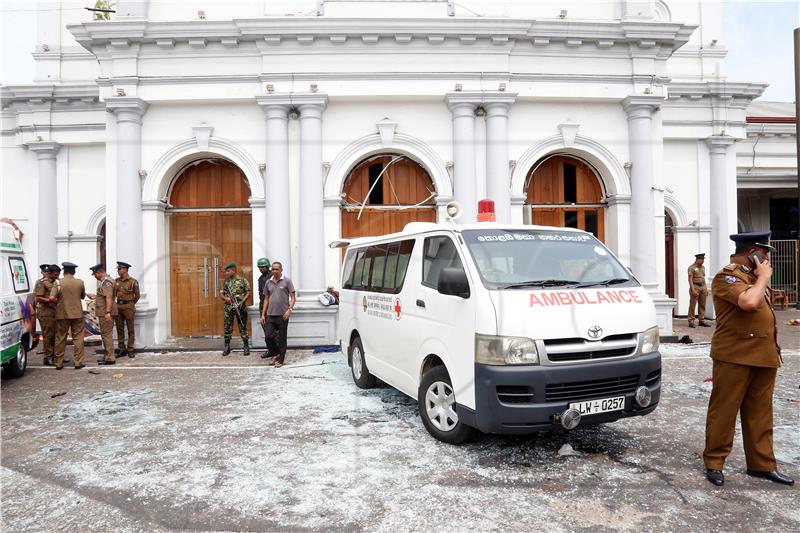 Niz eksplozija u Šri Lanci, najmanje 50 mrtvih i više od 200 ranjenih