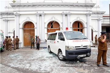 Niz eksplozija u Šri Lanci, najmanje 50 mrtvih i više od 200 ranjenih