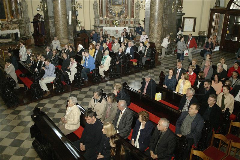 Riječki nadbiskup Ivan Devčić predvodio uskršnju misu u Rijeci