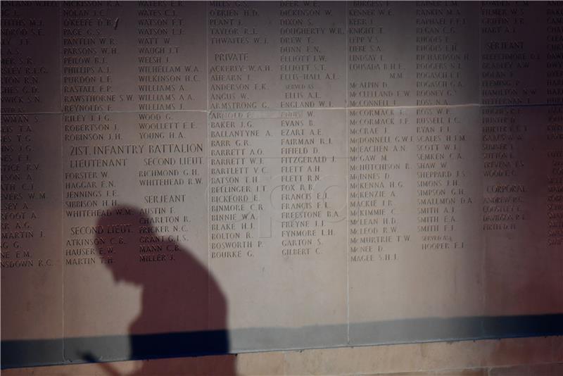 Tisuće ljudi na svečanosti u povodu Anzac-a u Australiji i Novom Zelandu