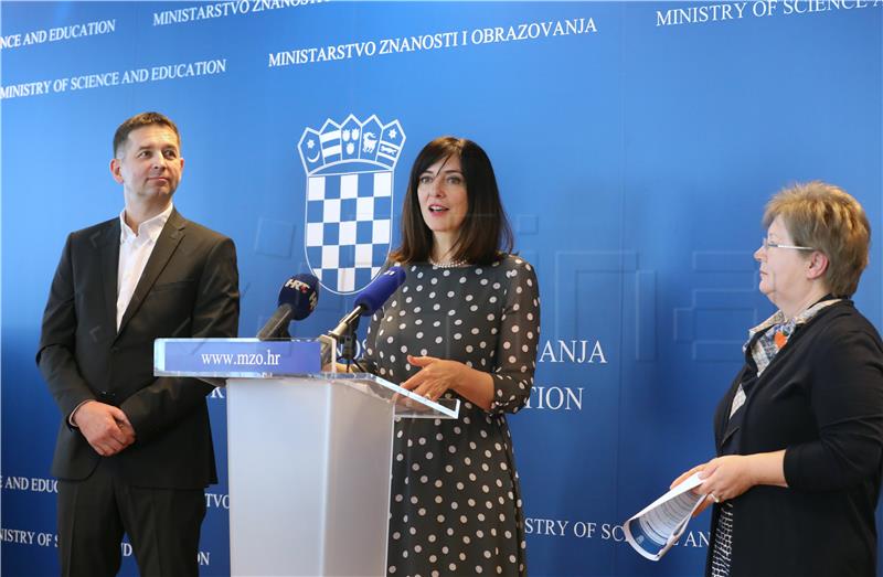 Sporazum o suradnji Ministarstva znanosti,  Filozofskoga fakulteta te Instituta za hrvatski jezik