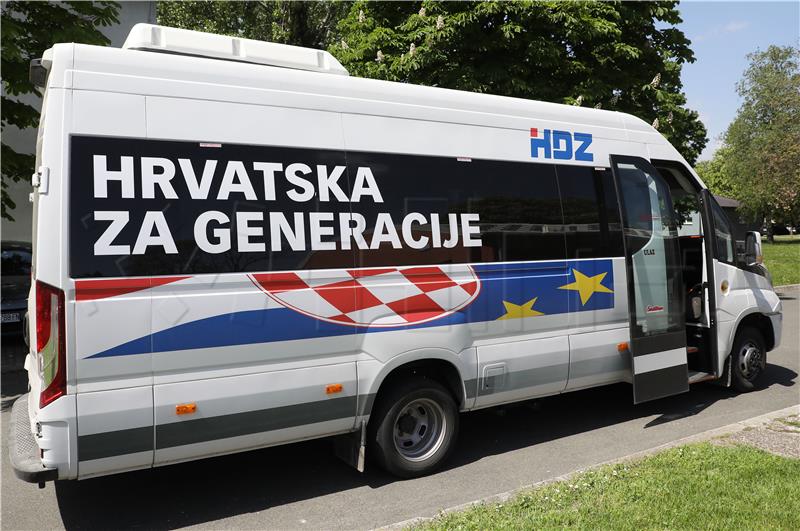 HDZ-ovi kandidati za Europski parlament na Kampusu Borongaj