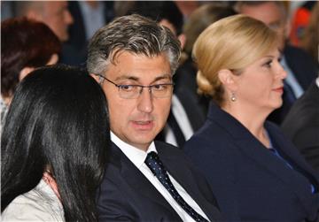 Grabar-Kitarović i Plenković u Karlovcu