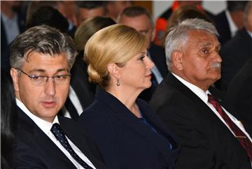 Grabar-Kitarović i Plenković u Karlovcu