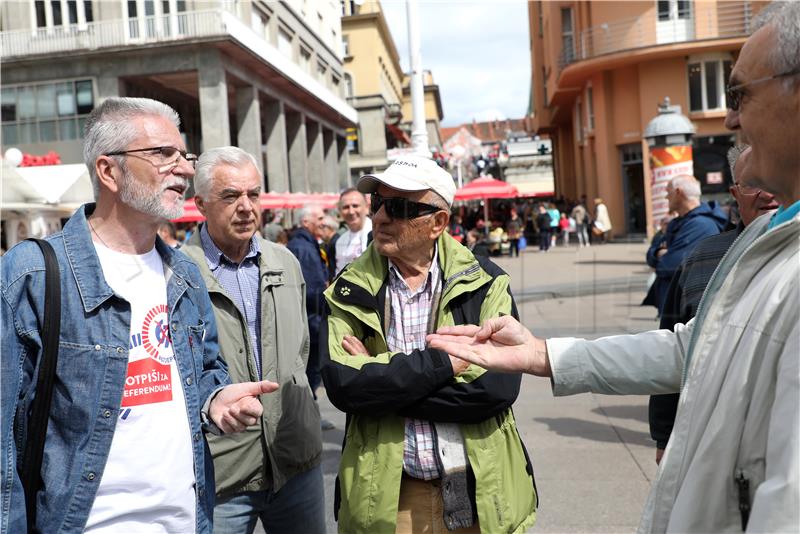 Sindikalna inicijativa "67 je previše" prikuplja potpise na Trgu bana Jelačića