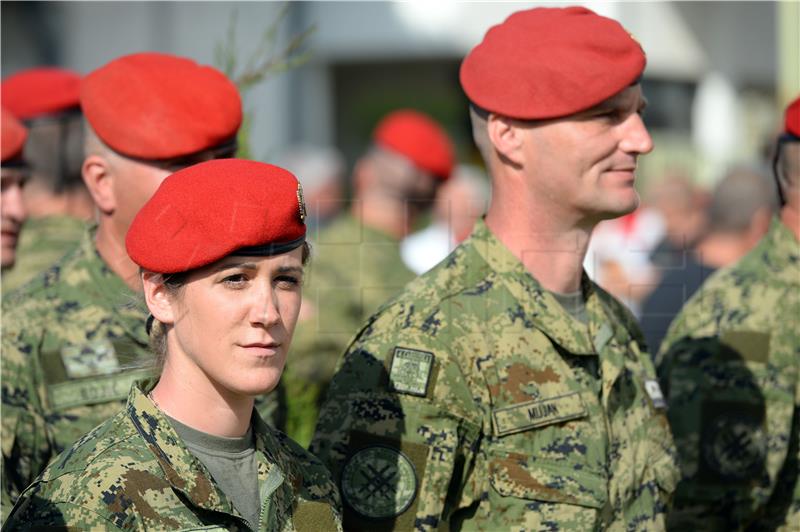 Svečana ceremonija uručenja crvenih beretki novim pripadnicima 3. mb "Pauci"