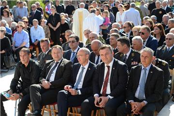 Svečana ceremonija uručenja crvenih beretki novim pripadnicima 3. mb "Pauci"