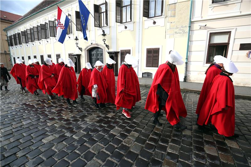 Autonomna ženska kuća izradila svoj prijedlog zakona o pobačaju i "prizivu savjesti"