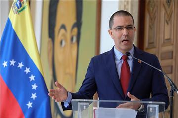 Venezuelski ministar vanjskih poslova tvrdi da nije u tijeku vojni udar i okrivio SAD 