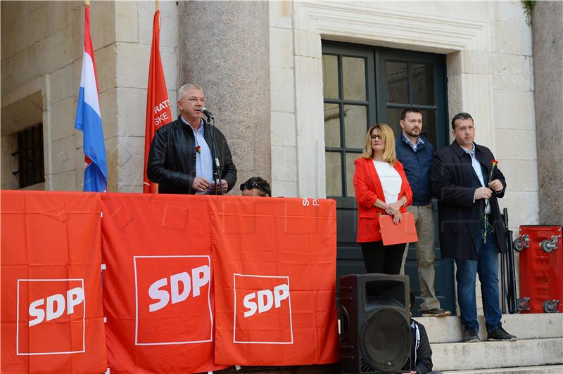 SDP Split organizirao Prvomajski skup na Peristilu