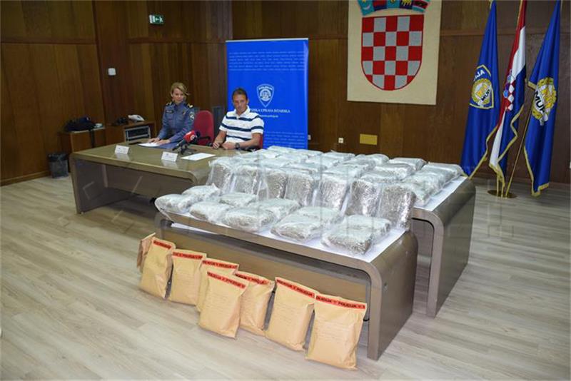  Istarska policija zaplijenila više od 50 kilograma marihuane