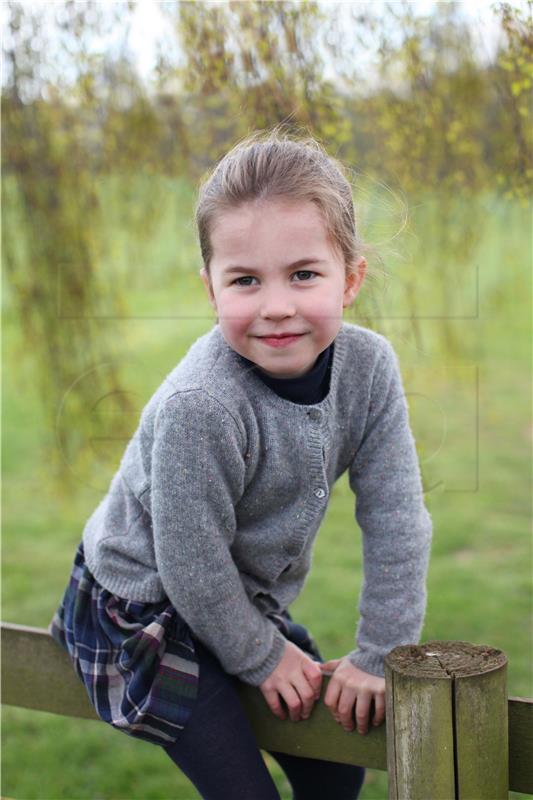 Rođendan princeze Charlotte obilježen novim fotografijama