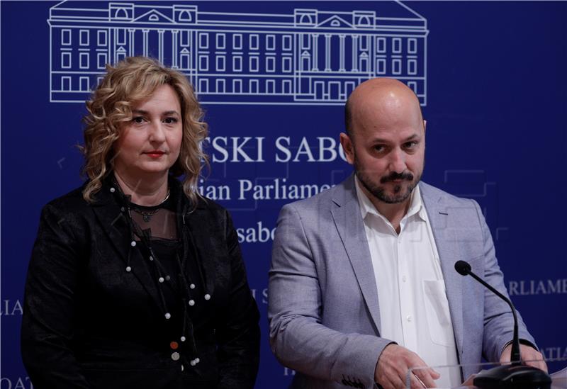 Konferencija za novinare Gordana Marasa i Sanje Šprem