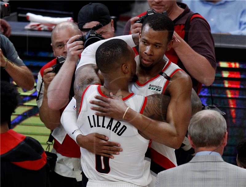 NBA: Sixersi napokon dočekali Simmonsa, Lillard zadržao Blazerse u igri