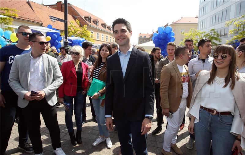 Okusi Europe u Zagrebu: 18 zemalja EU natječe se za najbolji sendvič, premijer obišao štandove