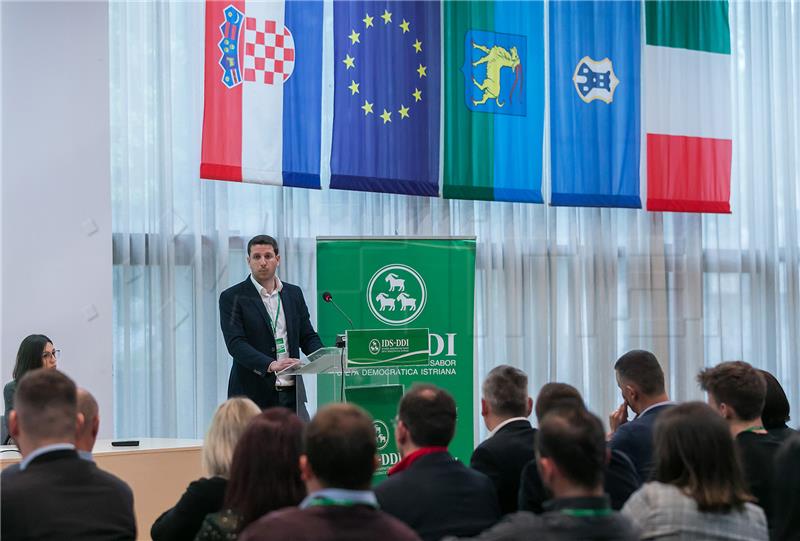 Klub mladih IDS-a: Mladi su nositelji znanja i lice napredne Hrvatske,