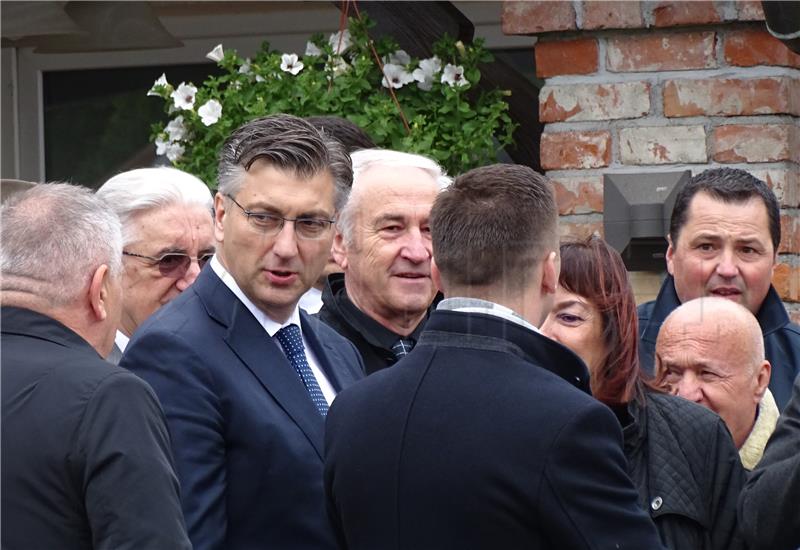 Plenković: Stečaj Uljanika ne znači likvidaciju