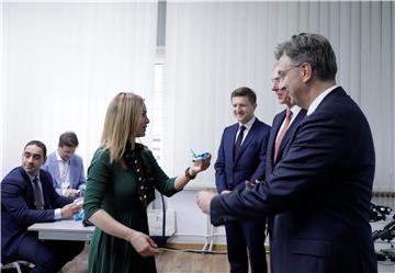 Premijer Plenković uručio certifikate polaznicima radionice na temu europodručja