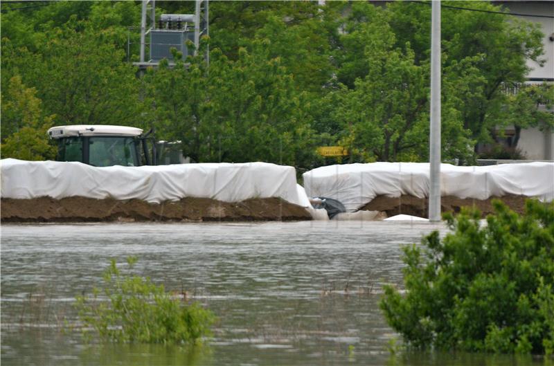 Rekordan vodostaj Mrežnice - Poplavljeno 20-ak kuća na dugoreškom području