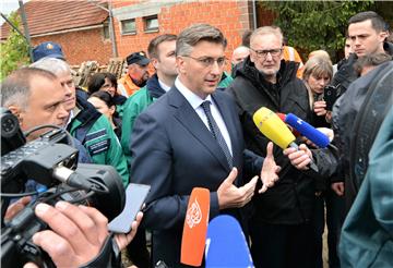 Premijer Plenković i ministri Božinović i Ćorić obišli Logorište