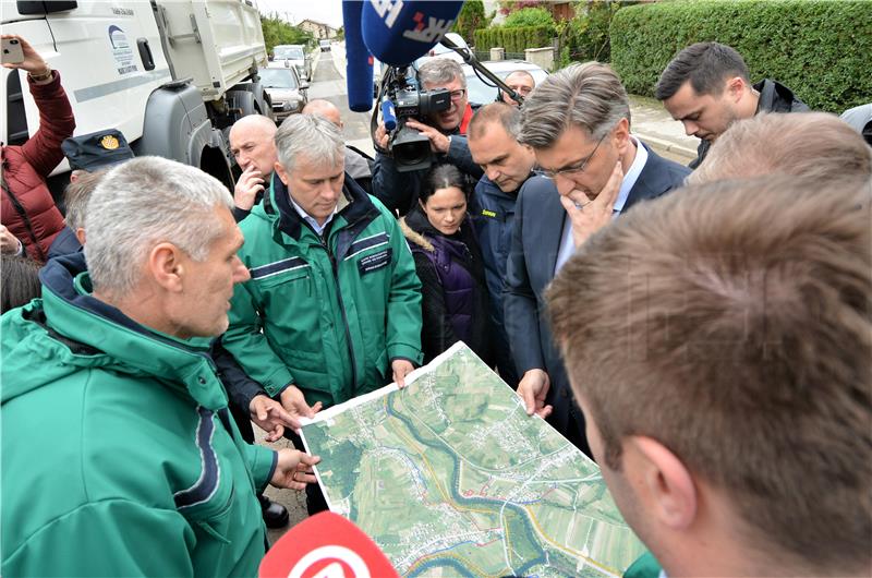 Premijer Plenković i ministri Božinović i Ćorić obišli Logorište