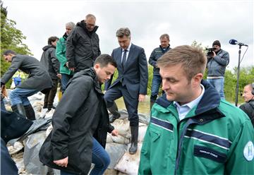 Premijer Plenković i ministri Božinović i Ćorić obišli Logorište