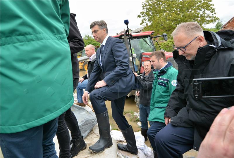 Premijer Plenković i ministri Božinović i Ćorić obišli Logorište