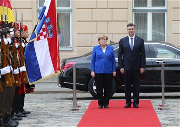 Premijer Plenković primio njemačku kancelarku Angelu Merkel