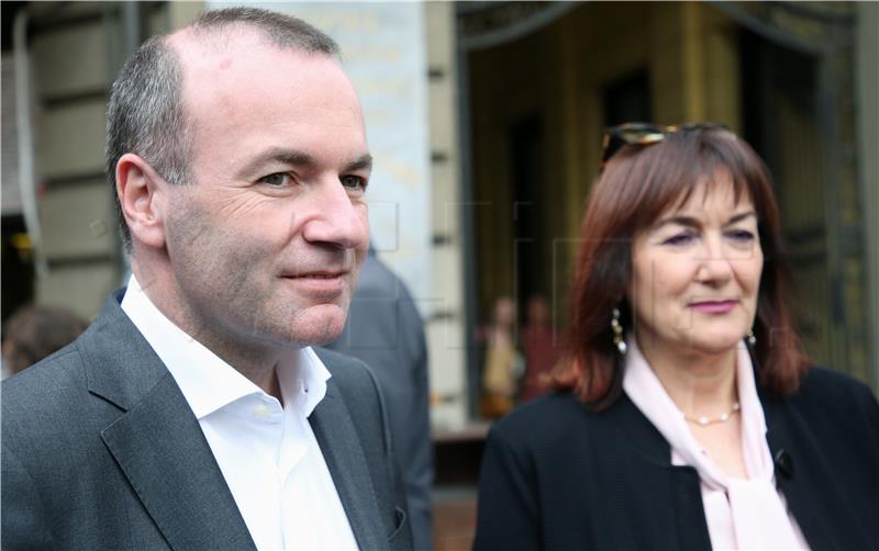 Manfred Weber s kandidatima HDZ-a na Cvjetnom trgu